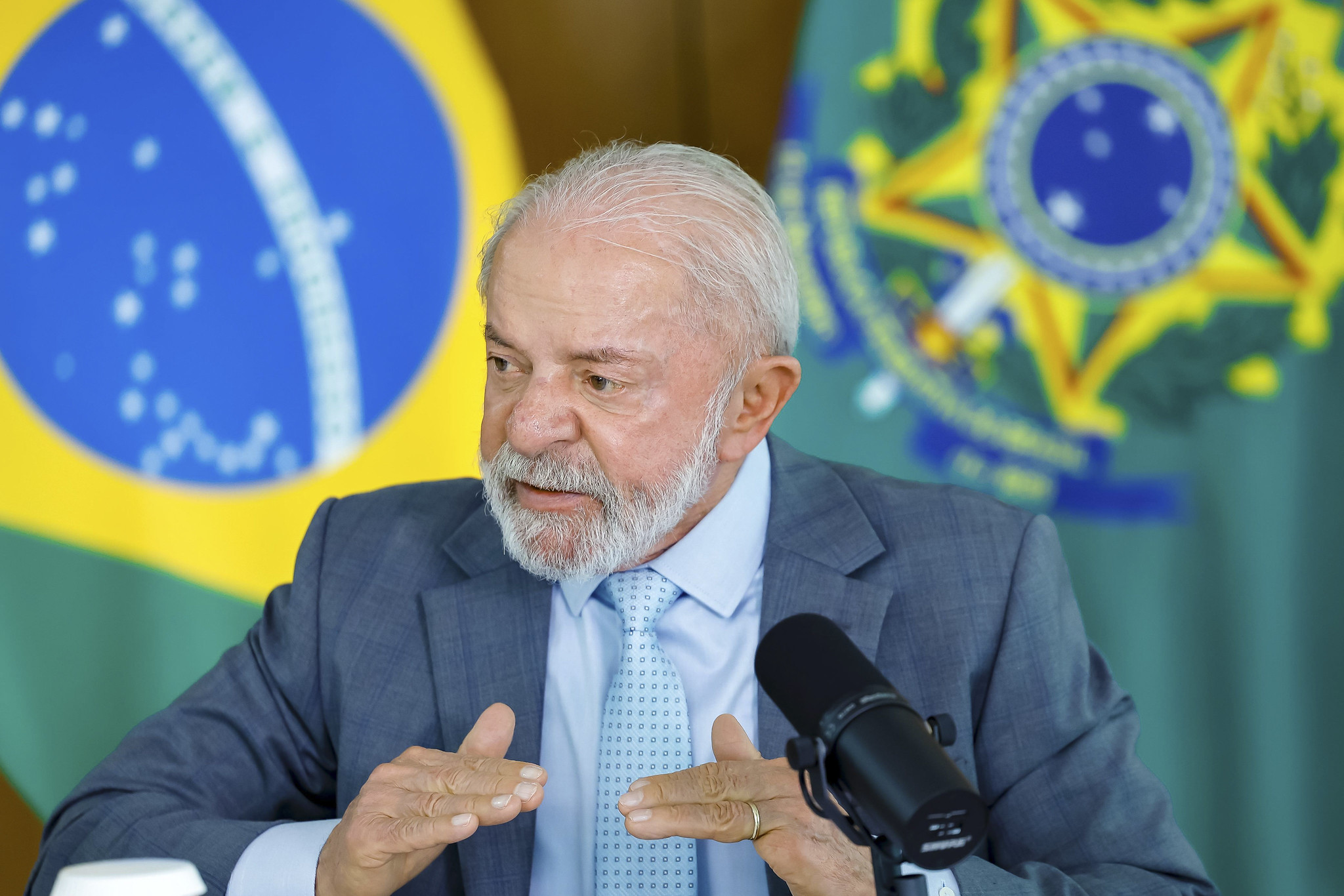 Lula envia ao Congresso projeto de lei pelo fim da escala 6×1