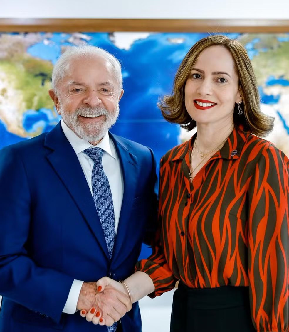 Servidora Ana Cristina Viana assume comando do INSS