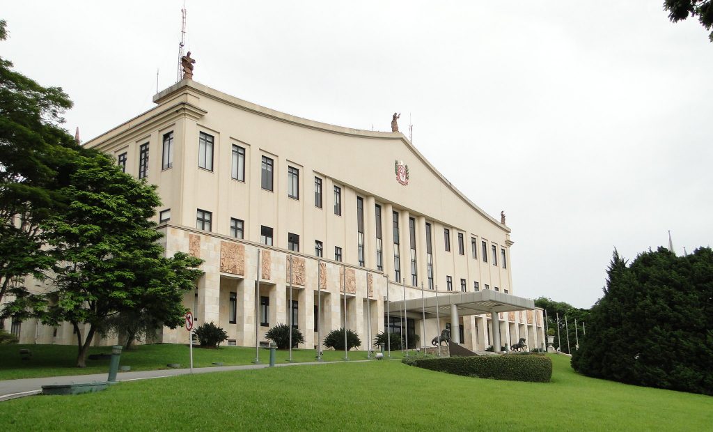 Proposta do Governo de SP que amplia de 5 para 20 dias a licença-paternidade para servidores estaduais é aprovada na Alesp