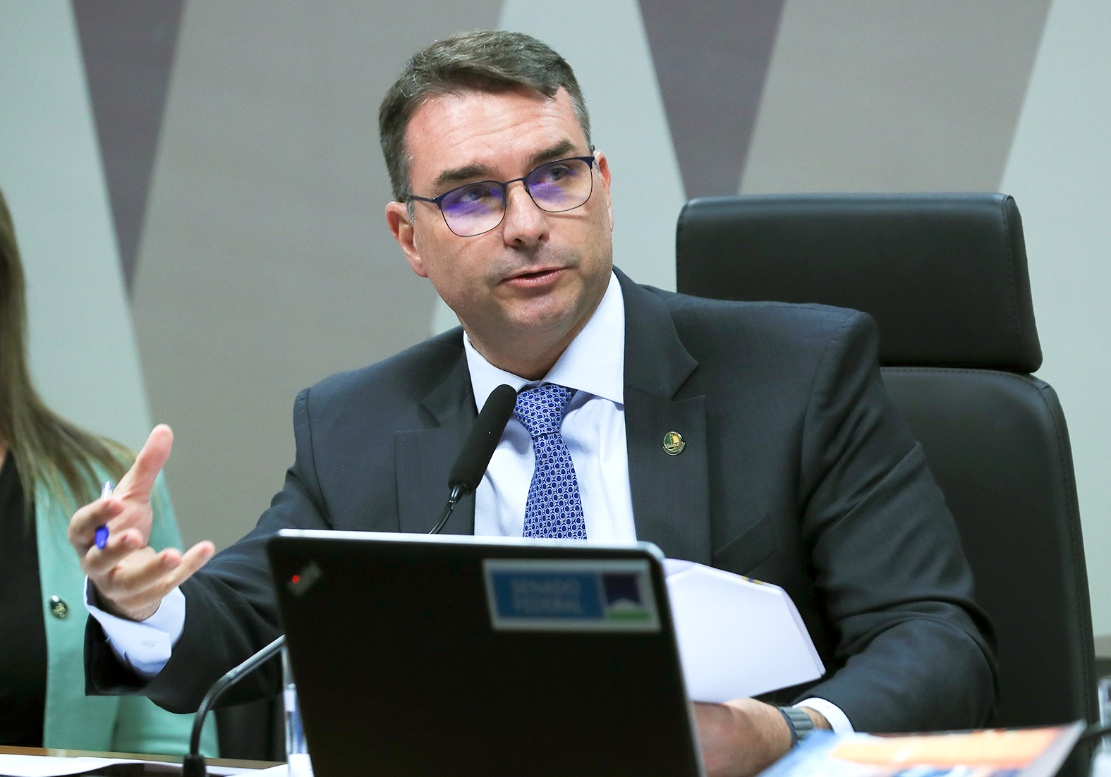 Flávio confirma encontro com Vorcaro após banqueiro ter sido preso